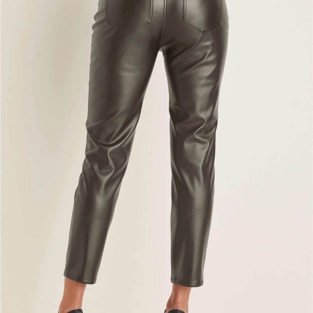 VENUS Black Cropped Faux Leather Pants - Picture 2 of 8